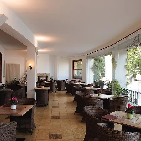 Hotel Kinnen 3*